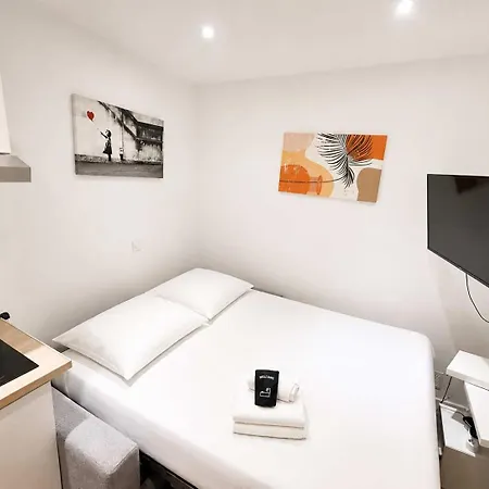 Cosy Rue Du Faubourg Saint Denis 10 *